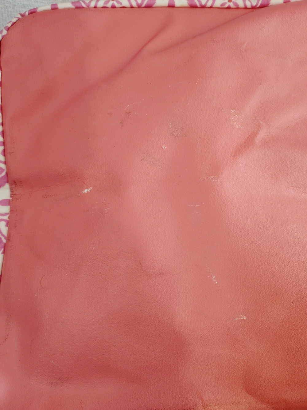 Scout Pink and Cream Patterned Shoulder Tote with Black Straps - Picture 8 of 8